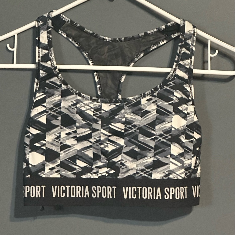 Victoria's Secret‎ Victoria sport bra Top the player Size Small
